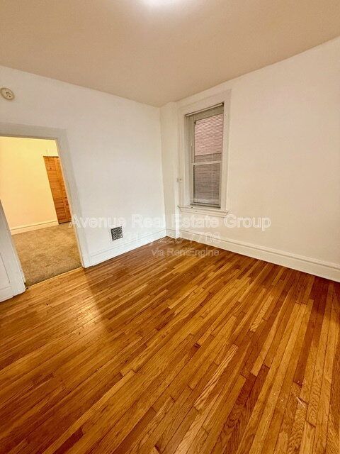 Building Photo - 3841 McRee Ave