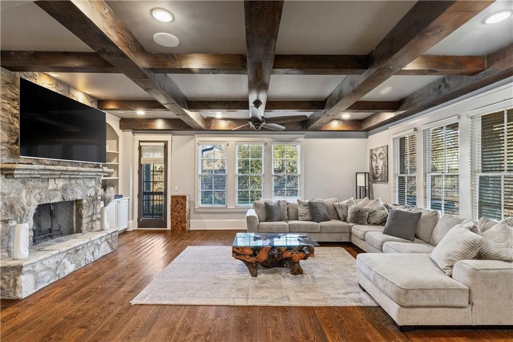 Building Photo - 2125 Cooper Lake Rd SE