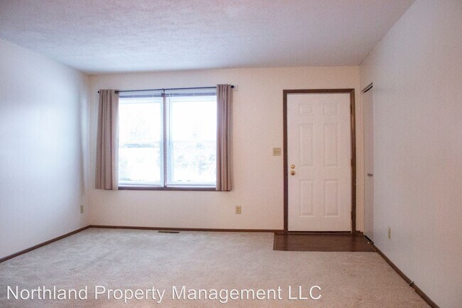Building Photo - 2 br, 1 bath House - 4292 Manhattan East