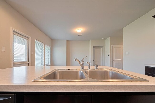 Building Photo - 1819 Bryson Heights Dr