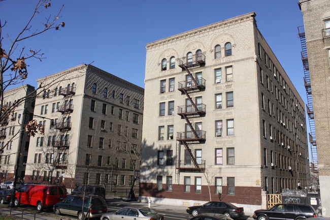 Building Photo - 923 Walton Ave