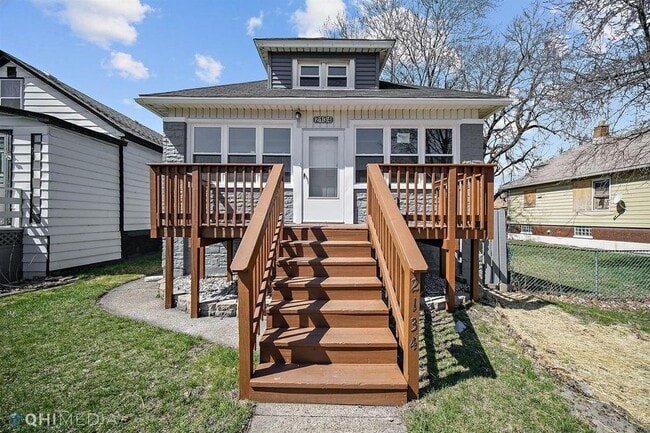 Building Photo - 2134 Atchison Ave