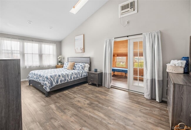 Building Photo - 639 Ocean Breeze Walk