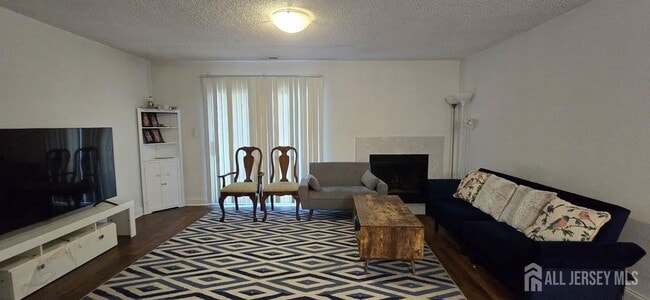 Building Photo - 5019 Ravens Crest Dr