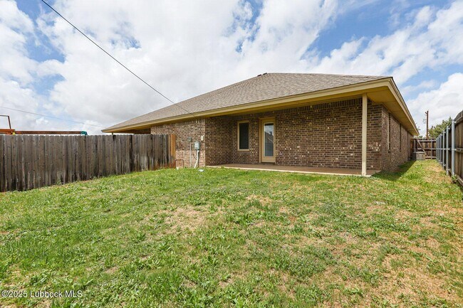 Building Photo - 7913 C R 5850