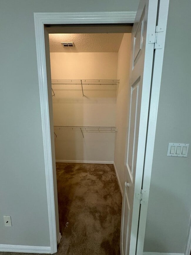 Building Photo - Avalon Lakes: 3 Bedroom, 2 Bathroom, 2 Car Garage home