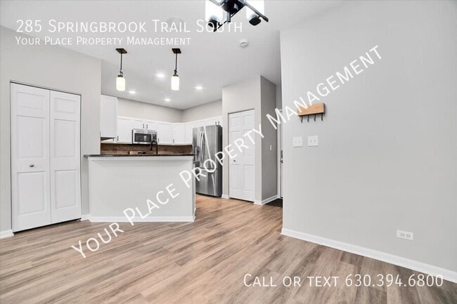 Building Photo - 285 Springbrook Trail S