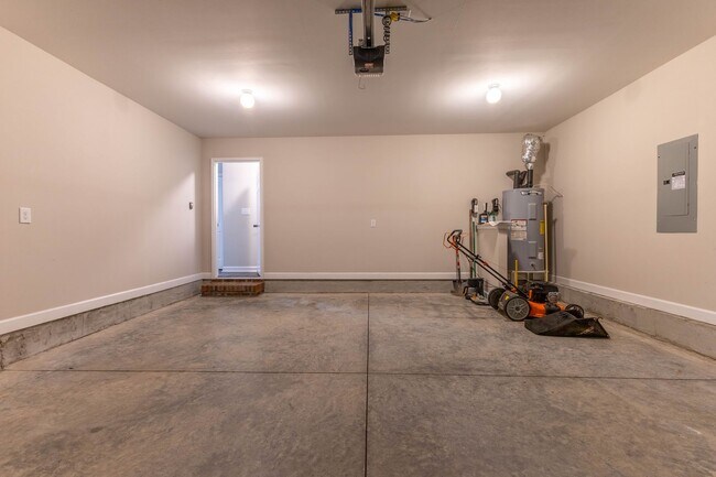 Building Photo - Ready NOW! Close to MARSOC, Stone Bay & MCB Camp LeJeune Sneads Ferry Gates