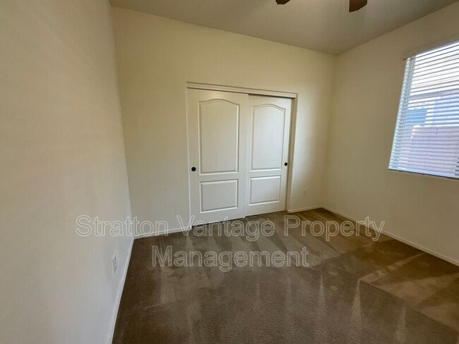 Building Photo - 3432 E Russell St