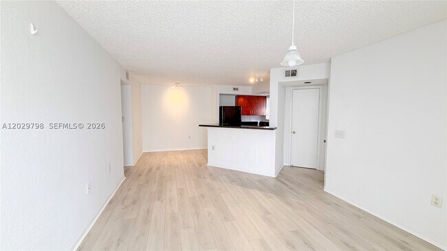 Building Photo - 13060 Vista Isles Dr