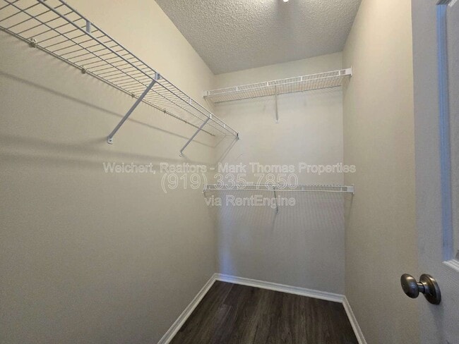 Building Photo - 6308 Saybrooke Dr