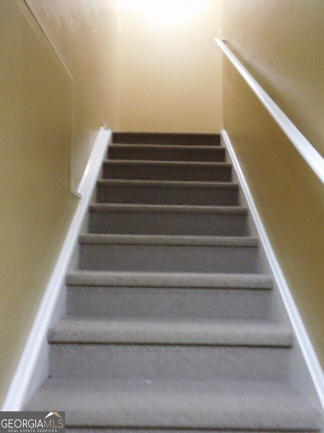 Building Photo - 566 Pond Lillies Rd SE