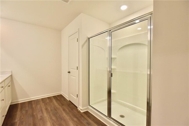 Building Photo - 140 Star Ct