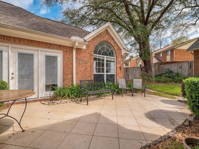 Building Photo - 4012 Dutchess Ct
