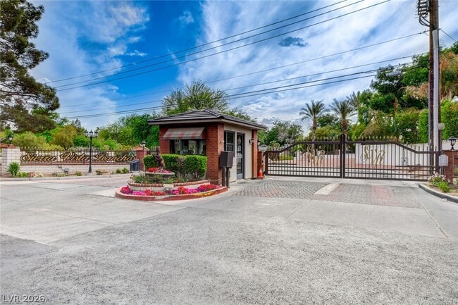 Building Photo - 7001 Alamitos Cir