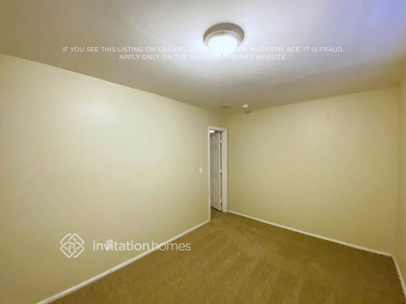 Building Photo - 302 S Quail Ln