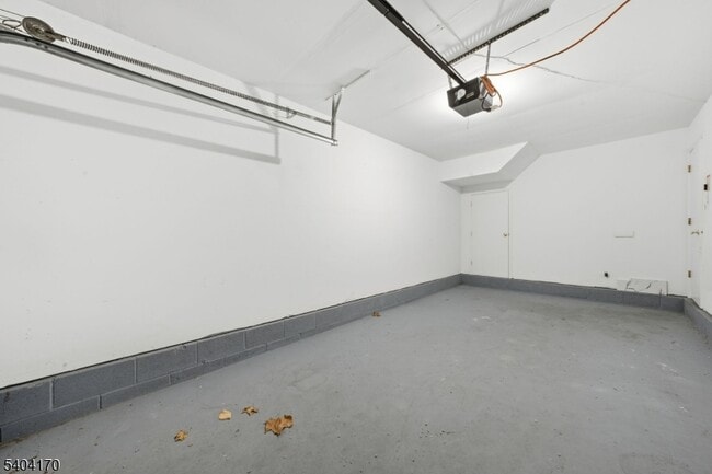 Building Photo - 403 Union St