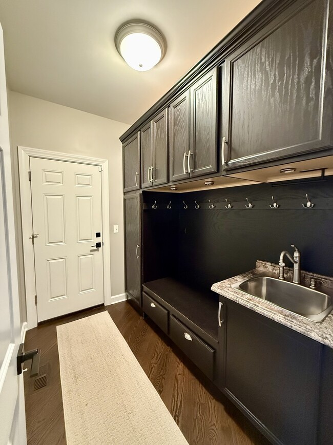 Building Photo - 354 Baltimore Dr