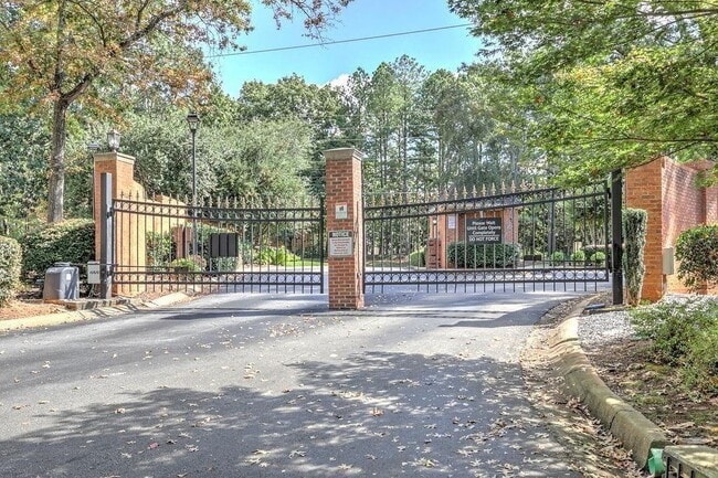 Building Photo - 27 Mt Vernon Cir