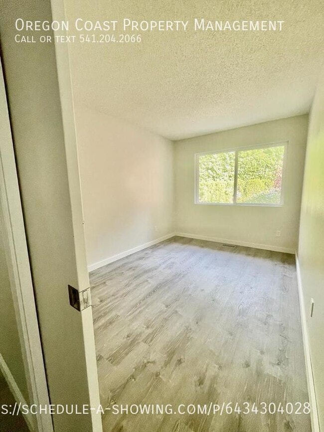 Building Photo - 50 Ridge Pl