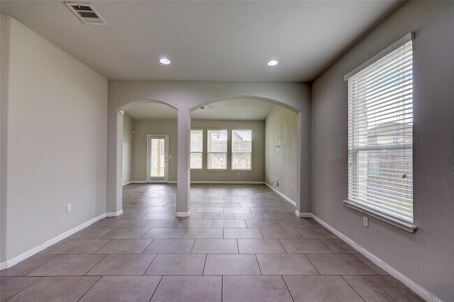 Building Photo - 126 Screech Owl Dr