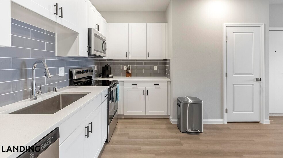 Building Photo - 760 S Boulder Hwy