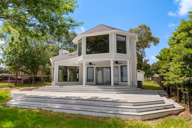 Building Photo - 3920 Brookhaven Dr
