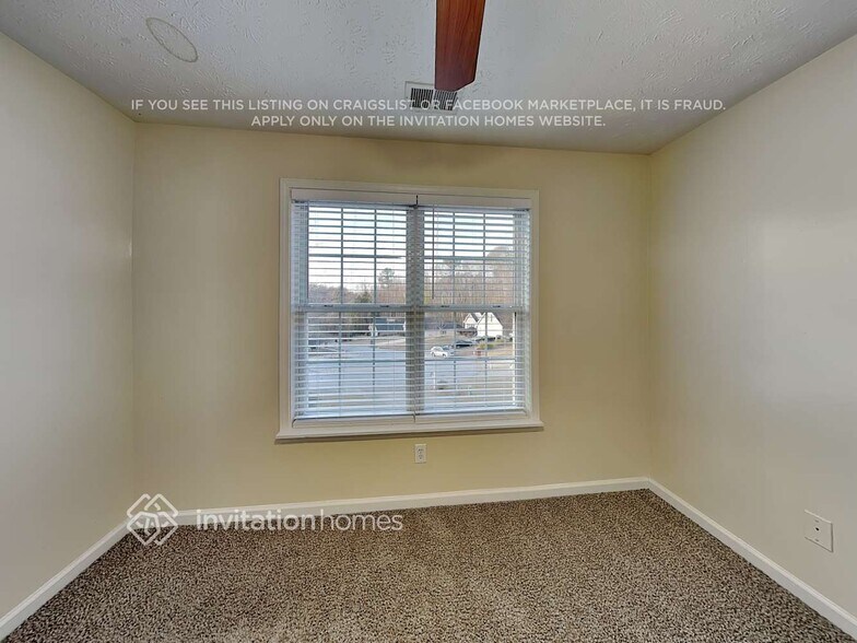 Building Photo - 3300 Glen Summit Ln