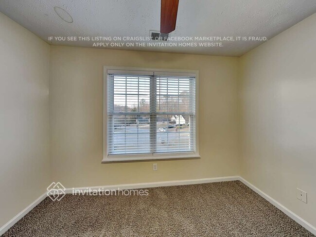 Building Photo - 3300 Glen Summit Ln