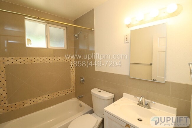 Building Photo - 3-Bedroom, 2-Bathroom w/ Garage + Washer/D...