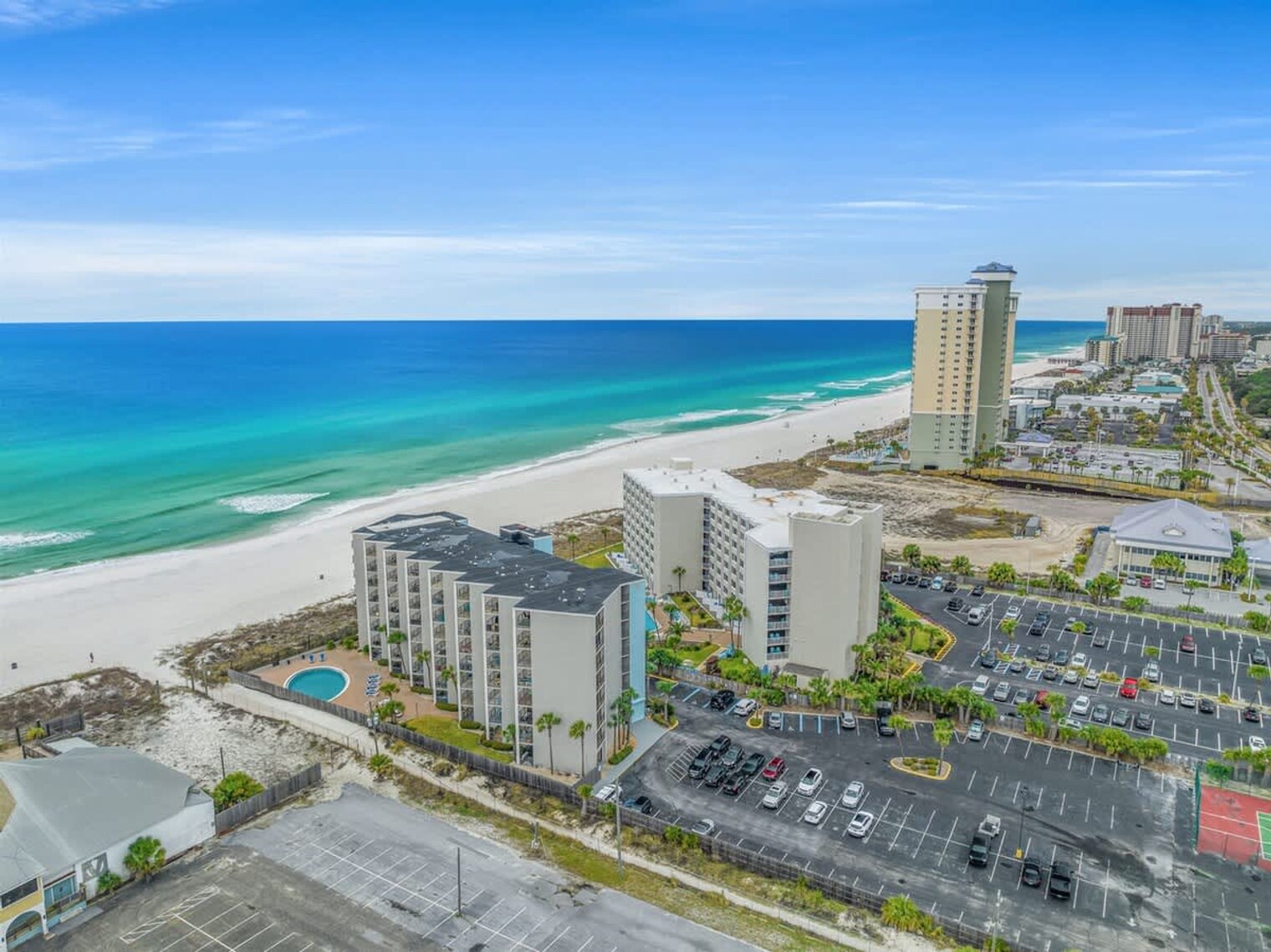 Building Photo - 8815 Thomas Dr