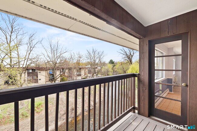 Building Photo - 154 Cold Spring Rd