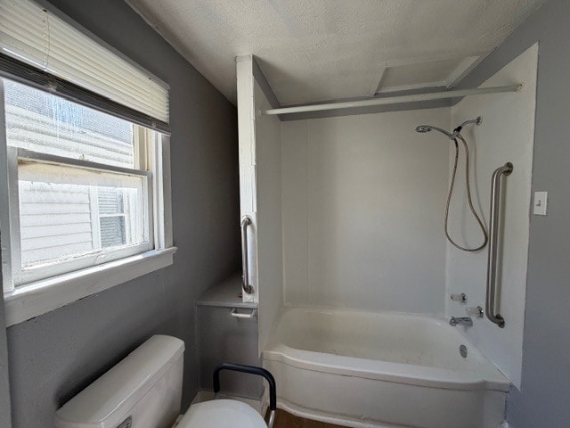 Building Photo - 317 Commercial St