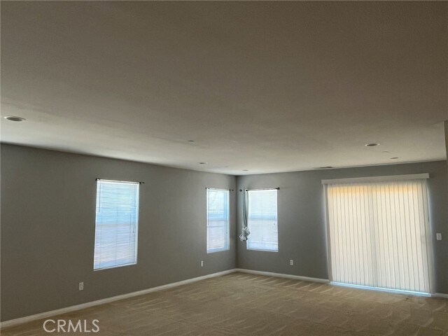 Building Photo - 160 Yosemite Ave