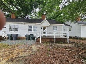 Building Photo - 321 Vance St