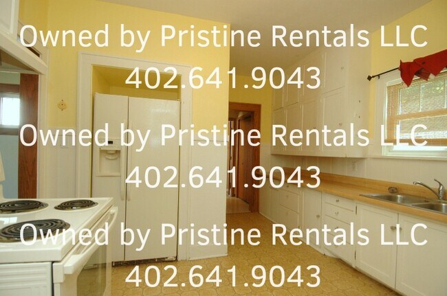 Building Photo - 322 S 6th St