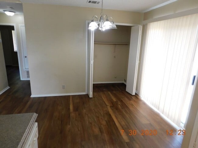 Building Photo - 5212 Meadow Field