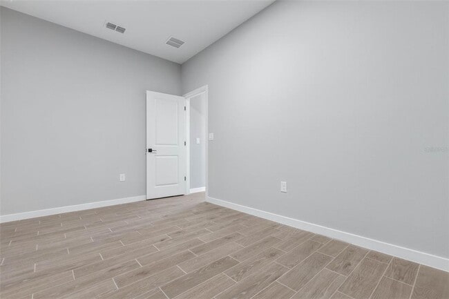 Building Photo - 23 Weymouth Ln