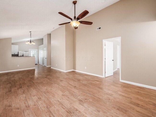 Building Photo - 5222 Horseshoe Dr N