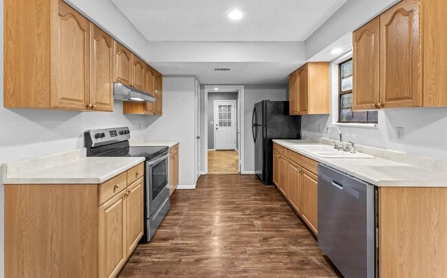 Building Photo - 16107 W 141st Terrace