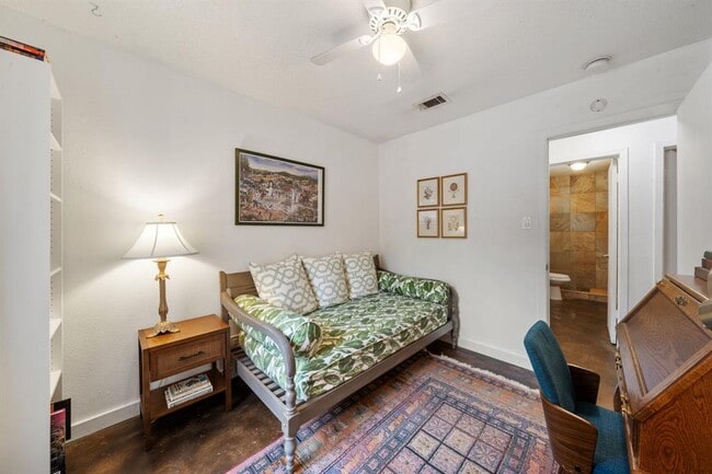 Building Photo - 3508 Southridge Dr