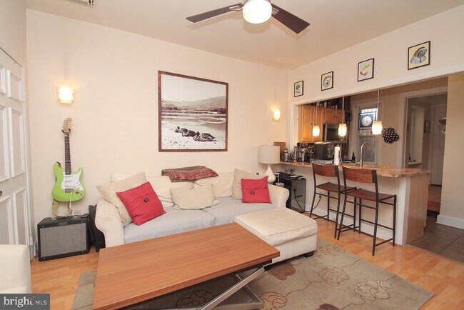 Building Photo - 511 S 17th St