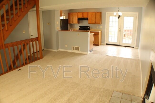 Building Photo - 4968 Silver Bow Dr