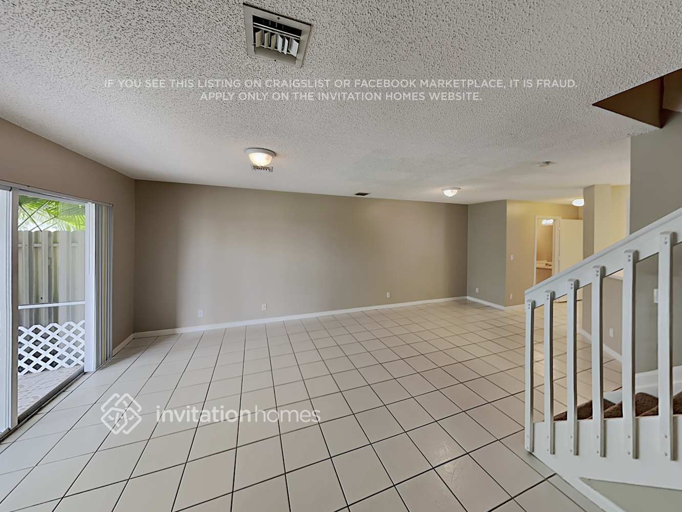 Building Photo - 4728 SW 13th Pl