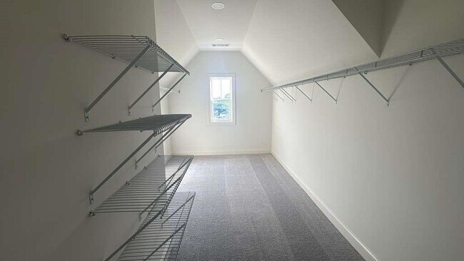 Building Photo - 5365 Travers Ln