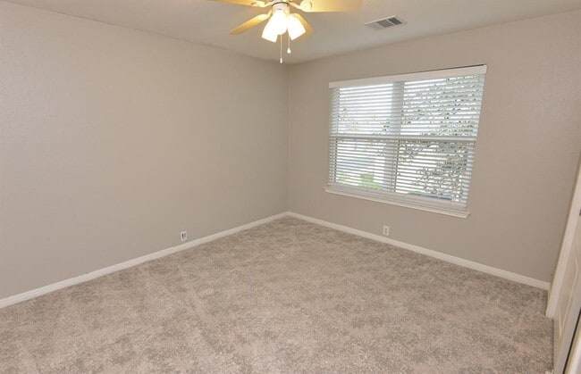 Building Photo - 8517 Sweet Cherry Dr