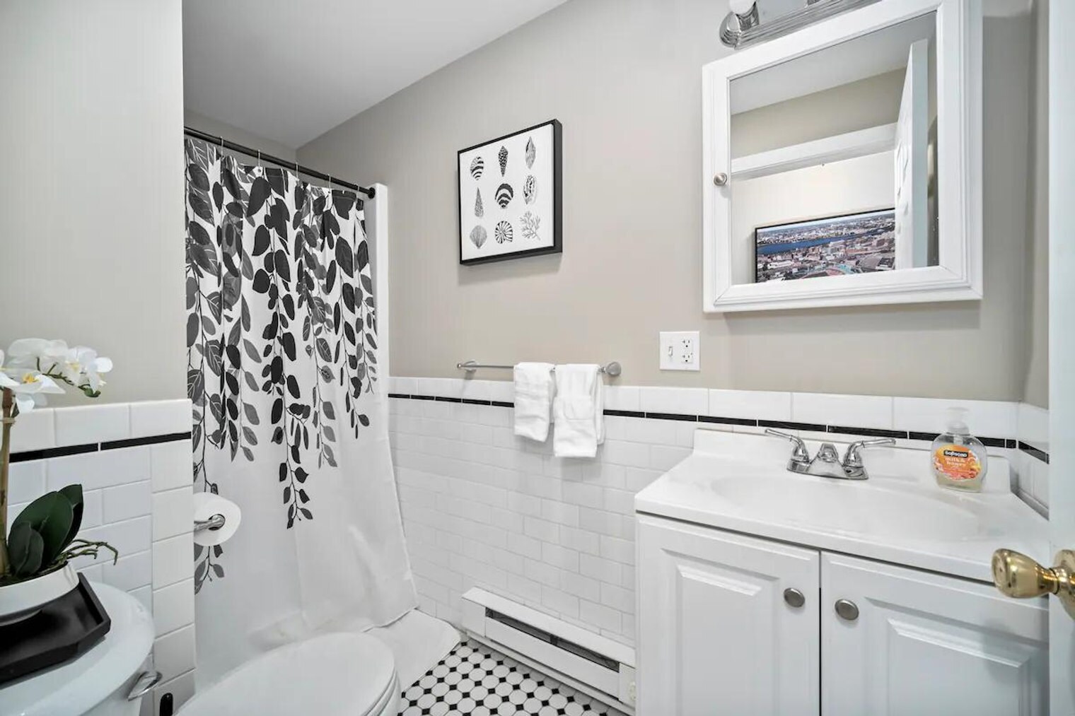 Building Photo - 4 Baldwin Pl