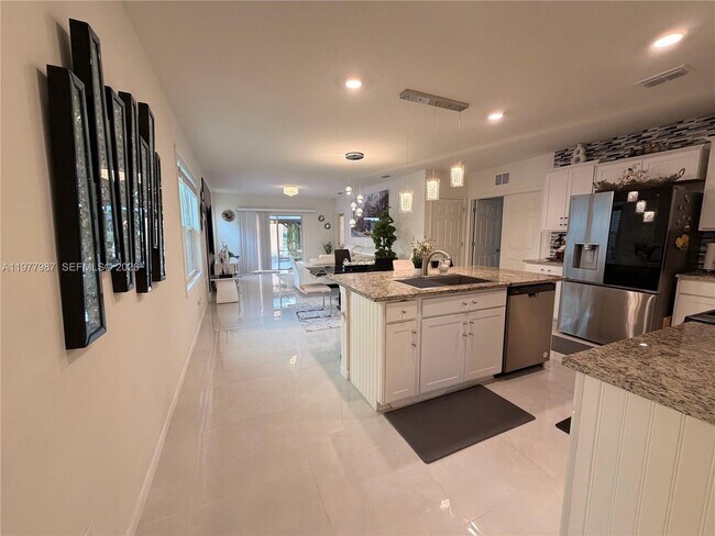 Building Photo - 12422 Rimini Wy