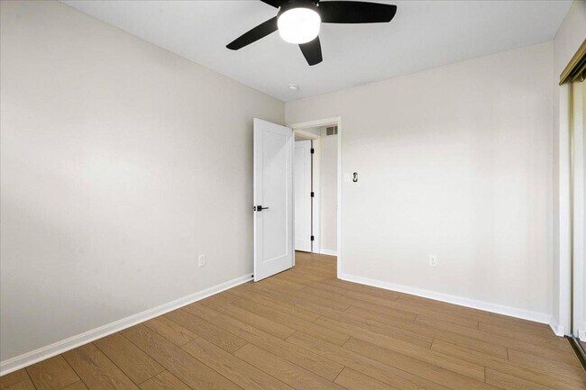 Building Photo - 7375 Freestate Dr