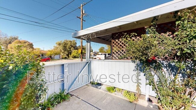 Building Photo - 866 Brigham Ave